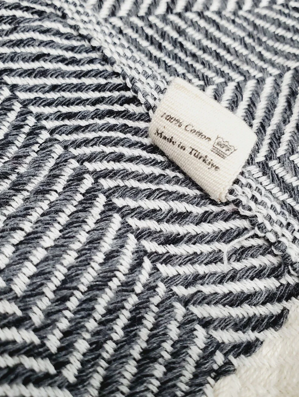 Smyrna Turkish Cotton Knit Towel with Tassels Black & White Pattern 29x14